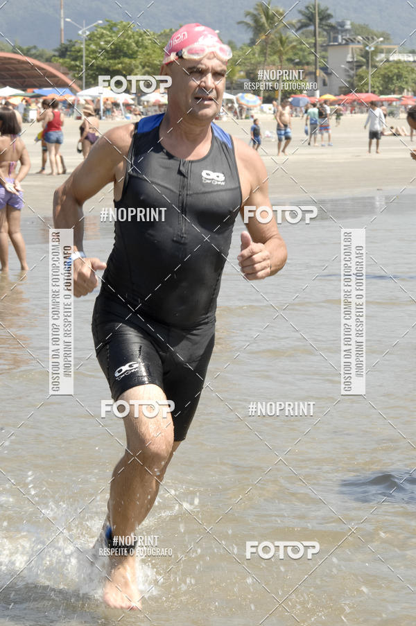 Buy your photos of the eventBLUE SERIES TRIATHLON BERTIOGA 2019 on Fotop