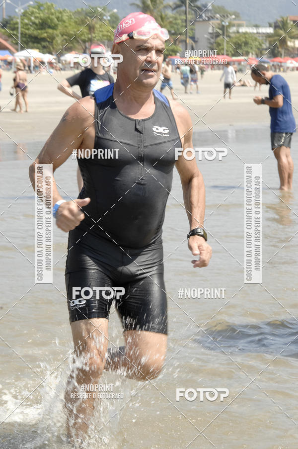 Buy your photos of the eventBLUE SERIES TRIATHLON BERTIOGA 2019 on Fotop