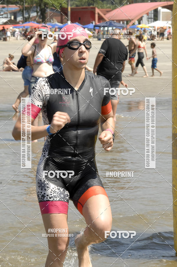Buy your photos of the eventBLUE SERIES TRIATHLON BERTIOGA 2019 on Fotop