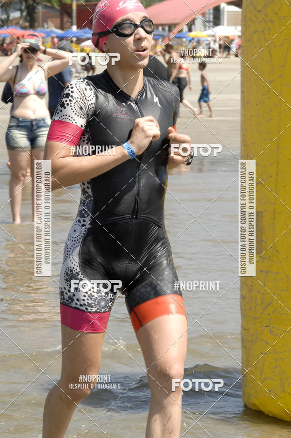 Achetez vos photos de l'vnementBLUE SERIES TRIATHLON BERTIOGA 2019 sur Fotop