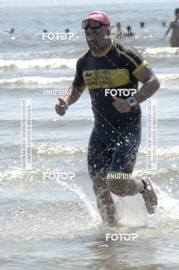 Achetez vos photos de l'vnementBLUE SERIES TRIATHLON BERTIOGA 2019 sur Fotop