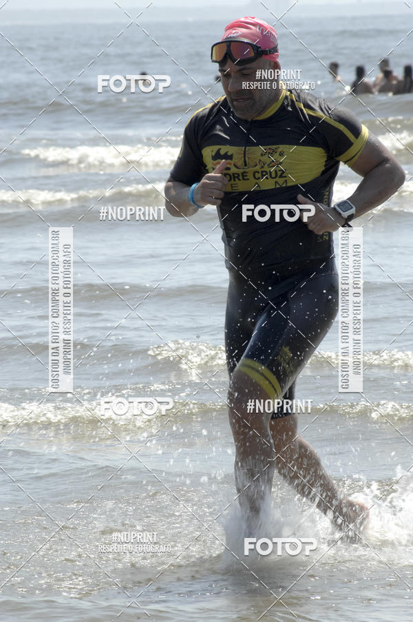 Achetez vos photos de l'vnementBLUE SERIES TRIATHLON BERTIOGA 2019 sur Fotop