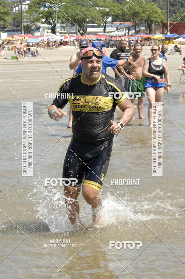 Achetez vos photos de l'vnementBLUE SERIES TRIATHLON BERTIOGA 2019 sur Fotop