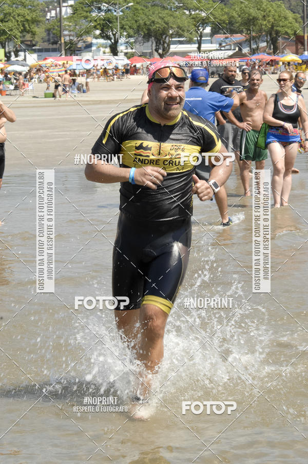 Achetez vos photos de l'vnementBLUE SERIES TRIATHLON BERTIOGA 2019 sur Fotop