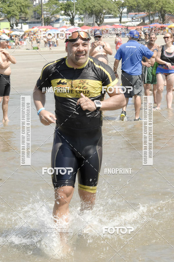 Achetez vos photos de l'vnementBLUE SERIES TRIATHLON BERTIOGA 2019 sur Fotop
