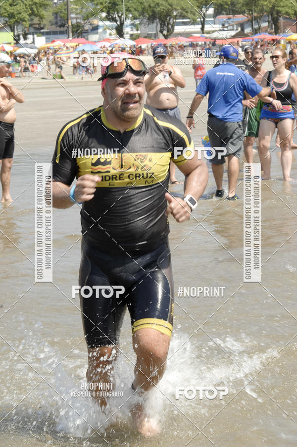 Achetez vos photos de l'vnementBLUE SERIES TRIATHLON BERTIOGA 2019 sur Fotop