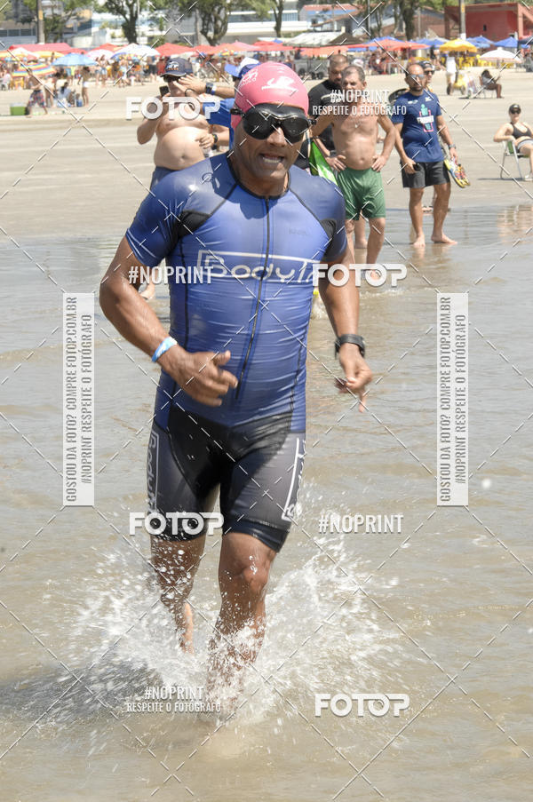 Achetez vos photos de l'vnementBLUE SERIES TRIATHLON BERTIOGA 2019 sur Fotop