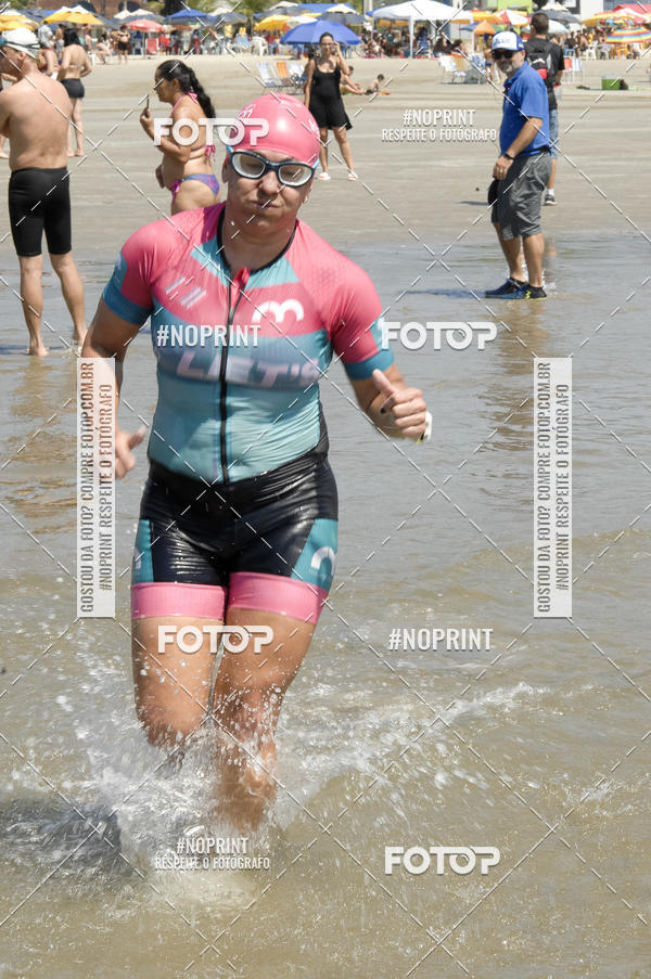 Achetez vos photos de l'vnementBLUE SERIES TRIATHLON BERTIOGA 2019 sur Fotop