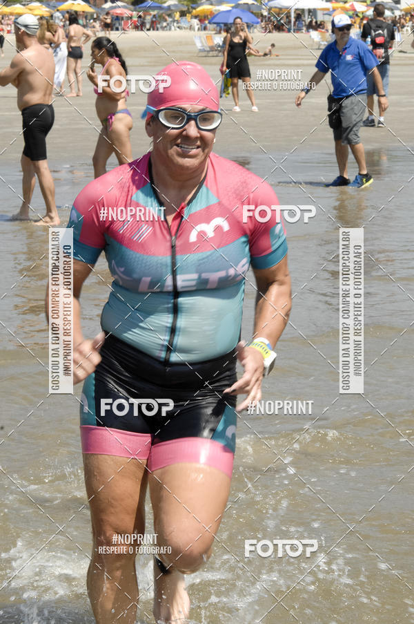 Achetez vos photos de l'vnementBLUE SERIES TRIATHLON BERTIOGA 2019 sur Fotop
