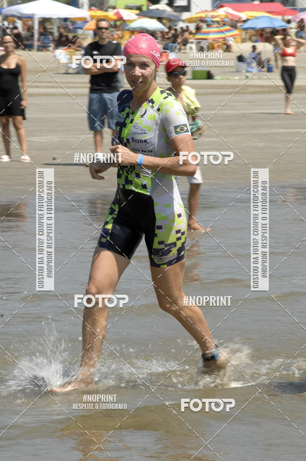 Buy your photos of the eventBLUE SERIES TRIATHLON BERTIOGA 2019 on Fotop