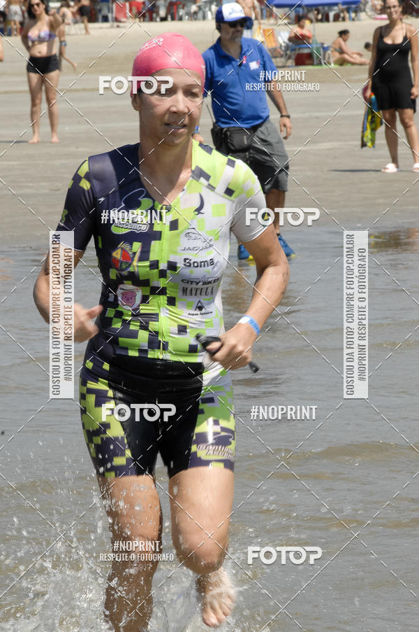 Buy your photos of the eventBLUE SERIES TRIATHLON BERTIOGA 2019 on Fotop