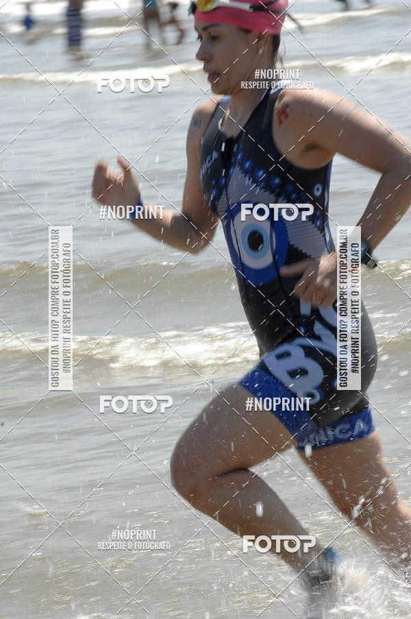 Buy your photos of the eventBLUE SERIES TRIATHLON BERTIOGA 2019 on Fotop
