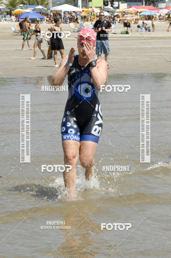 Buy your photos of the eventBLUE SERIES TRIATHLON BERTIOGA 2019 on Fotop