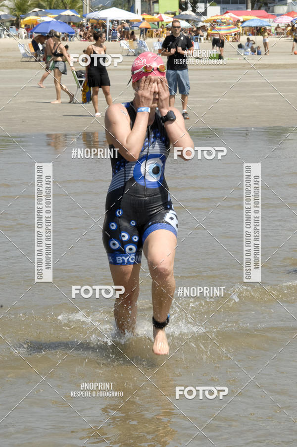 Buy your photos of the eventBLUE SERIES TRIATHLON BERTIOGA 2019 on Fotop