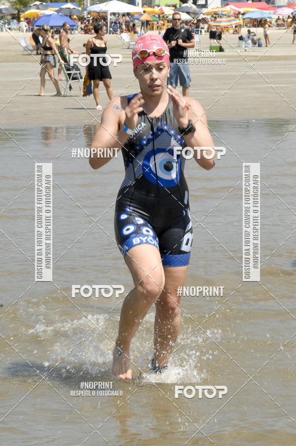Buy your photos of the eventBLUE SERIES TRIATHLON BERTIOGA 2019 on Fotop