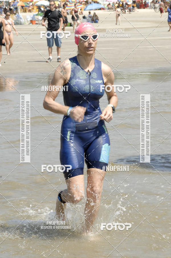 Buy your photos of the eventBLUE SERIES TRIATHLON BERTIOGA 2019 on Fotop