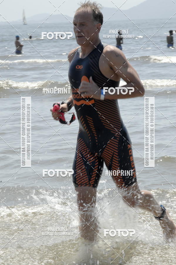 Buy your photos of the eventBLUE SERIES TRIATHLON BERTIOGA 2019 on Fotop
