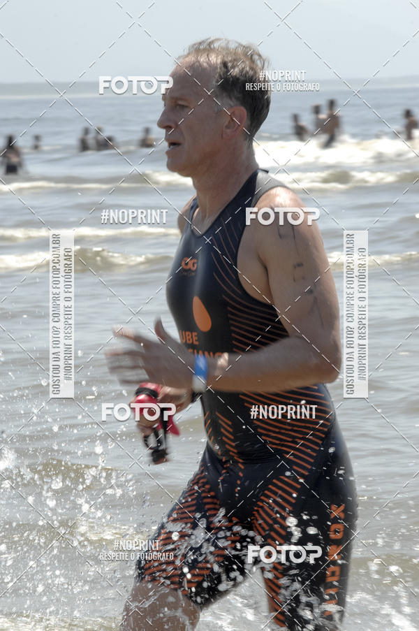 Buy your photos of the eventBLUE SERIES TRIATHLON BERTIOGA 2019 on Fotop