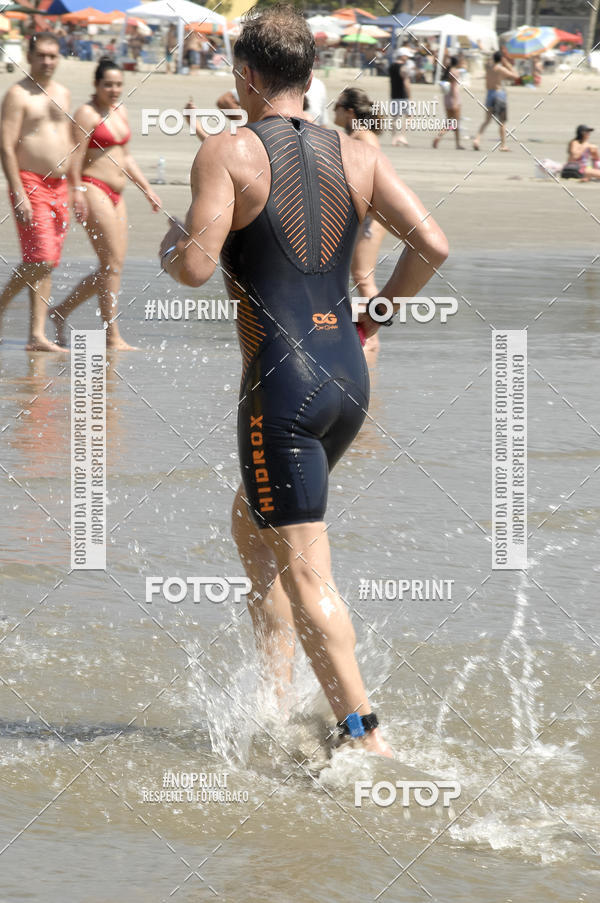Buy your photos of the eventBLUE SERIES TRIATHLON BERTIOGA 2019 on Fotop