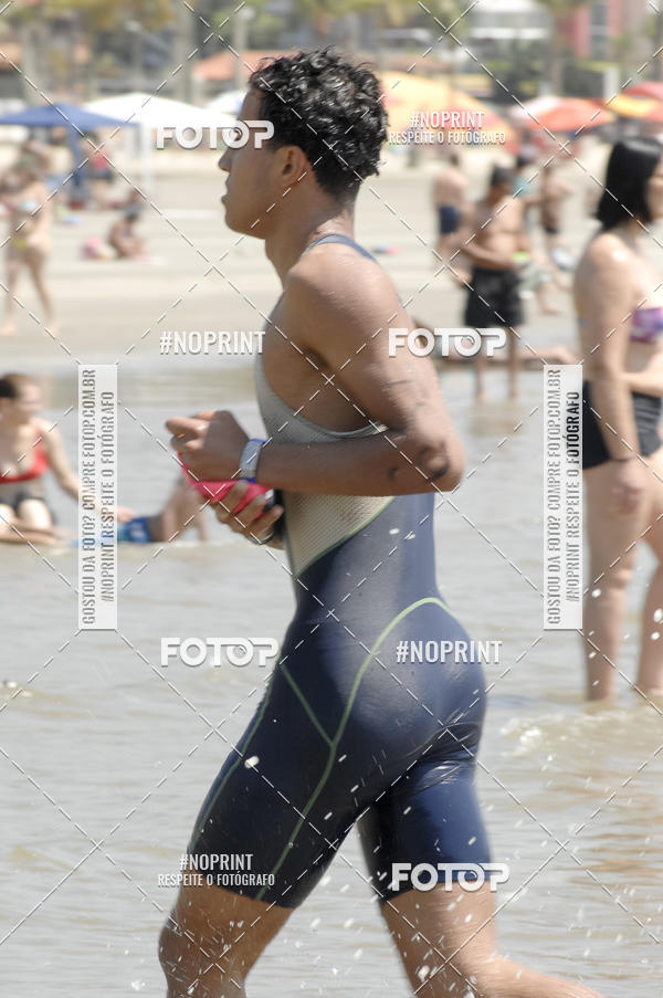 Buy your photos of the eventBLUE SERIES TRIATHLON BERTIOGA 2019 on Fotop
