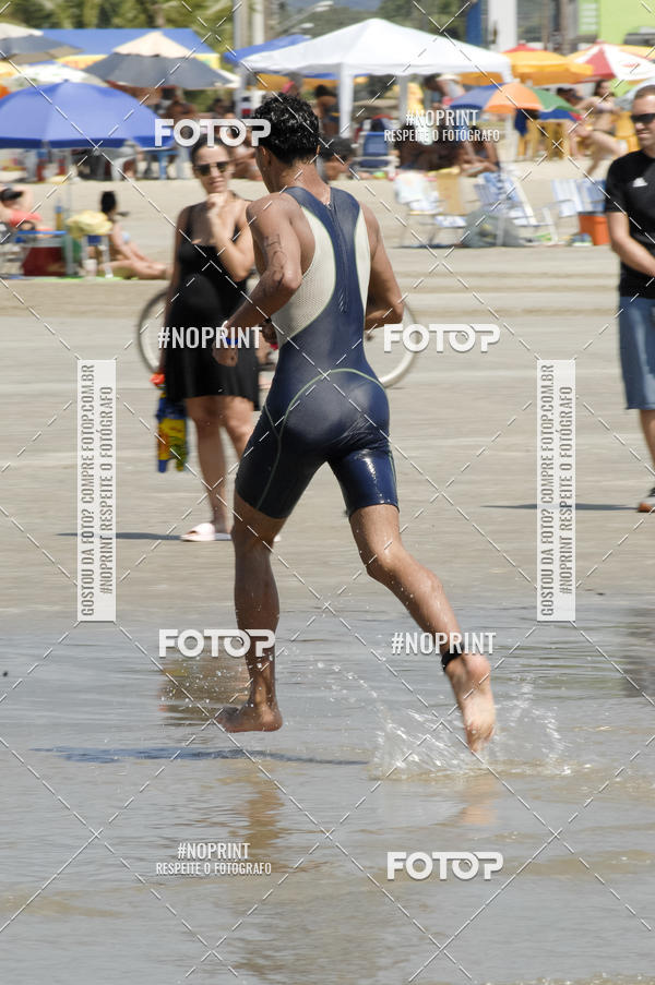 Buy your photos of the eventBLUE SERIES TRIATHLON BERTIOGA 2019 on Fotop