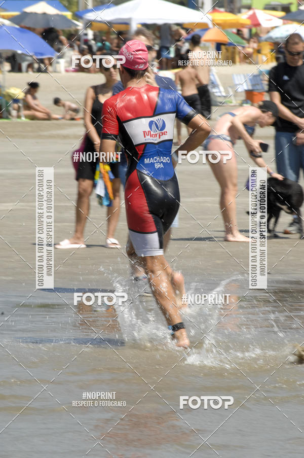 Buy your photos of the eventBLUE SERIES TRIATHLON BERTIOGA 2019 on Fotop