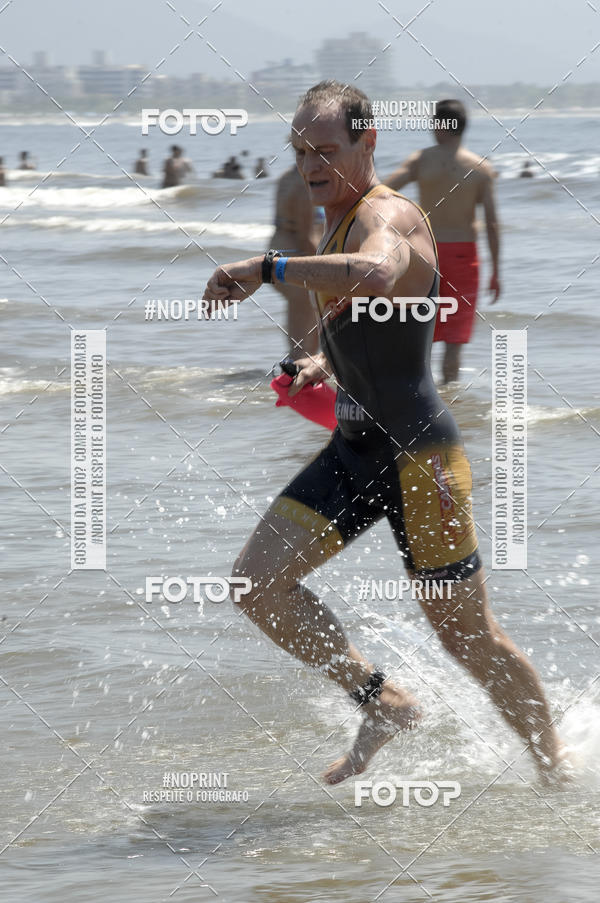 Buy your photos of the eventBLUE SERIES TRIATHLON BERTIOGA 2019 on Fotop