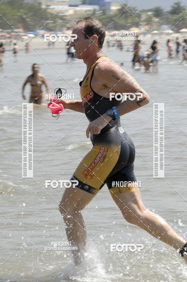 Buy your photos of the eventBLUE SERIES TRIATHLON BERTIOGA 2019 on Fotop