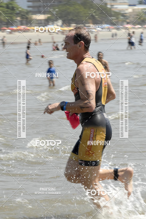 Buy your photos of the eventBLUE SERIES TRIATHLON BERTIOGA 2019 on Fotop
