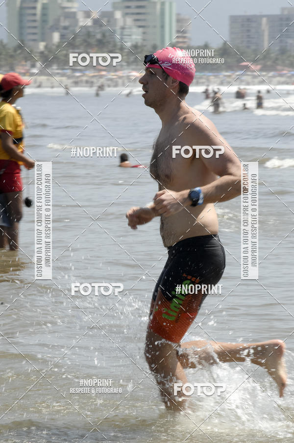 Buy your photos of the eventBLUE SERIES TRIATHLON BERTIOGA 2019 on Fotop