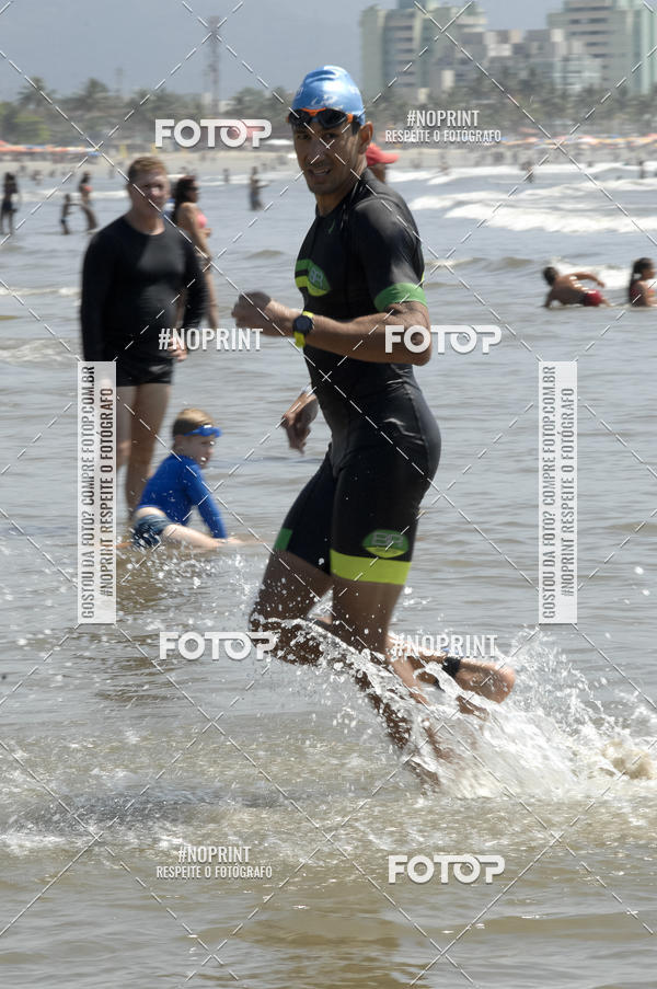 Buy your photos of the eventBLUE SERIES TRIATHLON BERTIOGA 2019 on Fotop