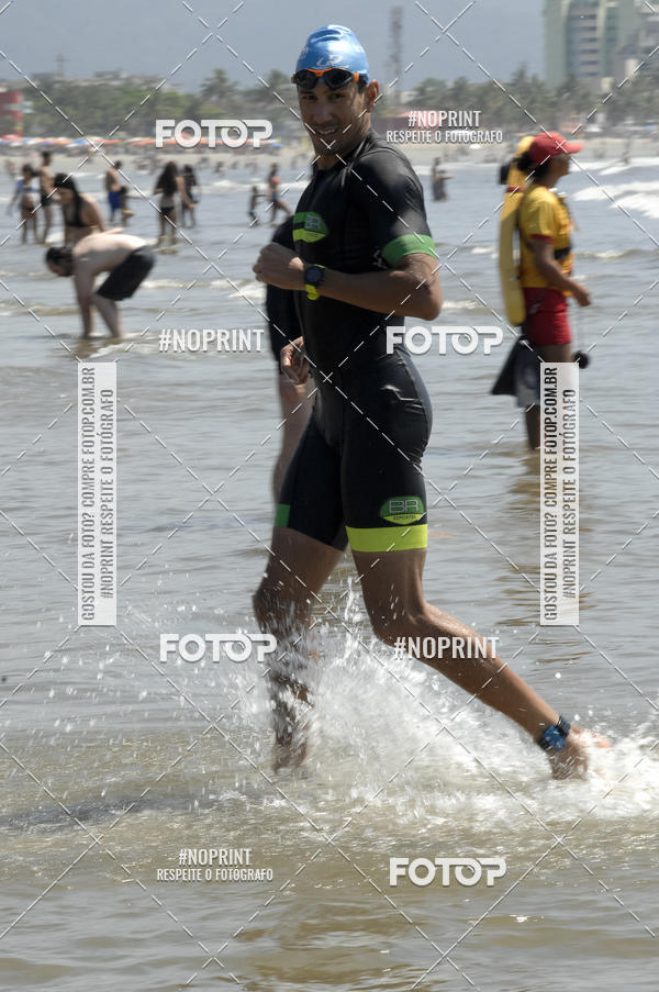 Buy your photos of the eventBLUE SERIES TRIATHLON BERTIOGA 2019 on Fotop