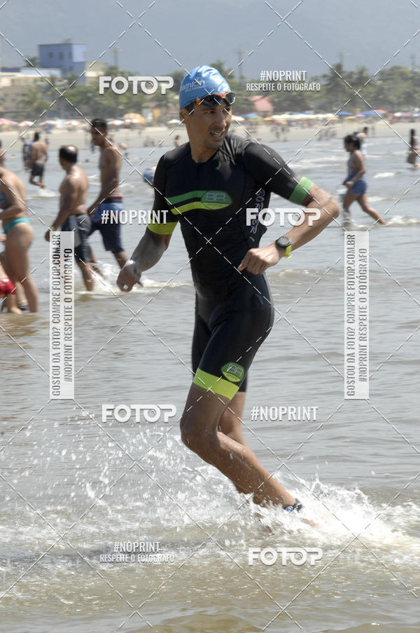 Buy your photos of the eventBLUE SERIES TRIATHLON BERTIOGA 2019 on Fotop