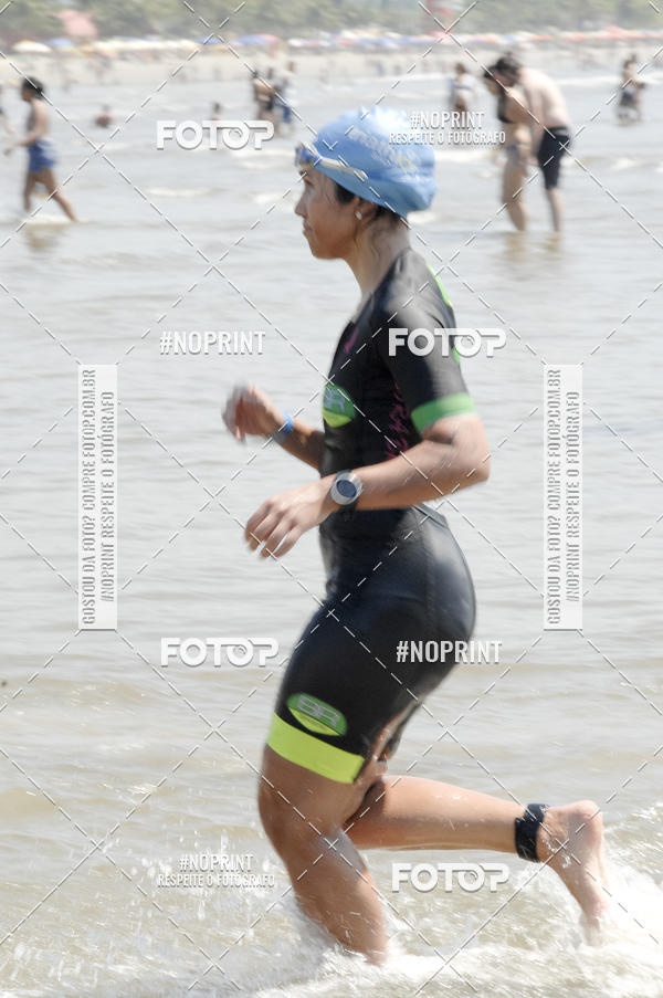 Buy your photos of the eventBLUE SERIES TRIATHLON BERTIOGA 2019 on Fotop