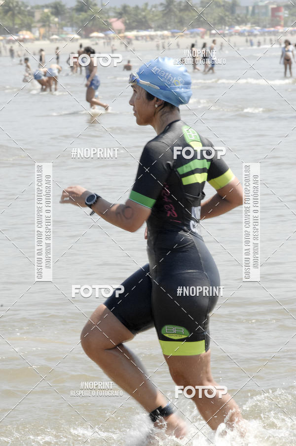 Buy your photos of the eventBLUE SERIES TRIATHLON BERTIOGA 2019 on Fotop