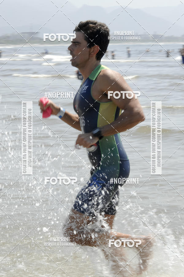 Buy your photos of the eventBLUE SERIES TRIATHLON BERTIOGA 2019 on Fotop