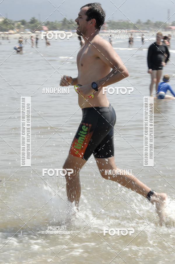 Buy your photos of the eventBLUE SERIES TRIATHLON BERTIOGA 2019 on Fotop