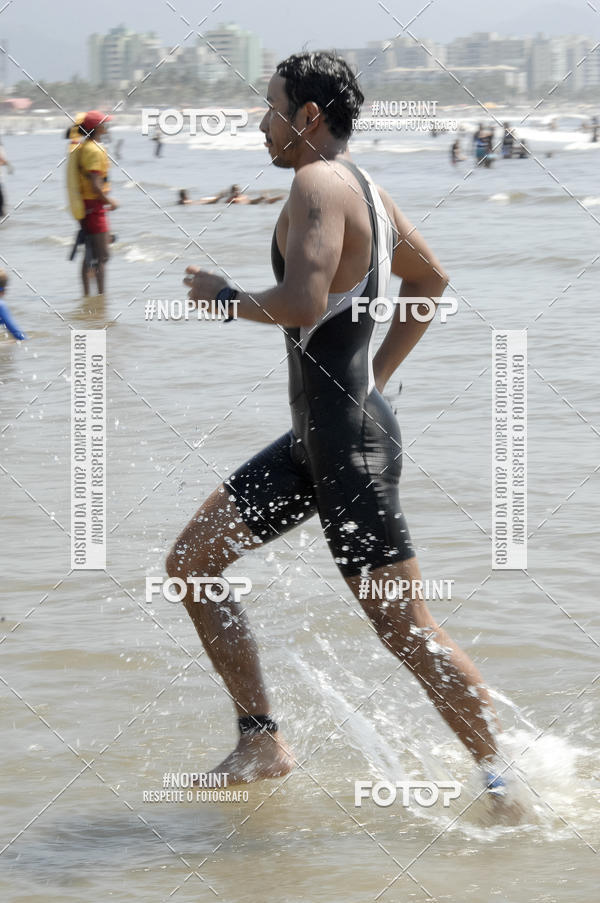 Buy your photos of the eventBLUE SERIES TRIATHLON BERTIOGA 2019 on Fotop