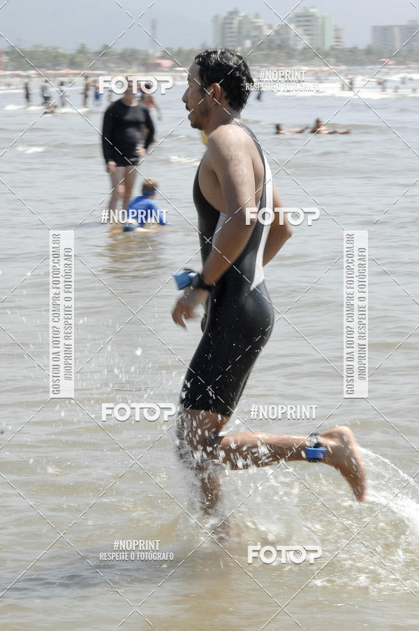 Buy your photos of the eventBLUE SERIES TRIATHLON BERTIOGA 2019 on Fotop