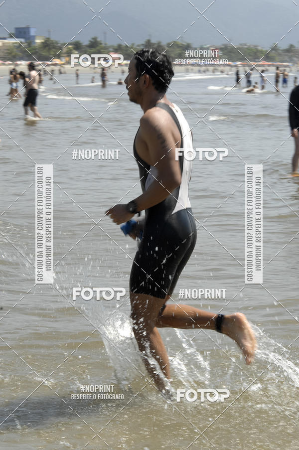 Buy your photos of the eventBLUE SERIES TRIATHLON BERTIOGA 2019 on Fotop