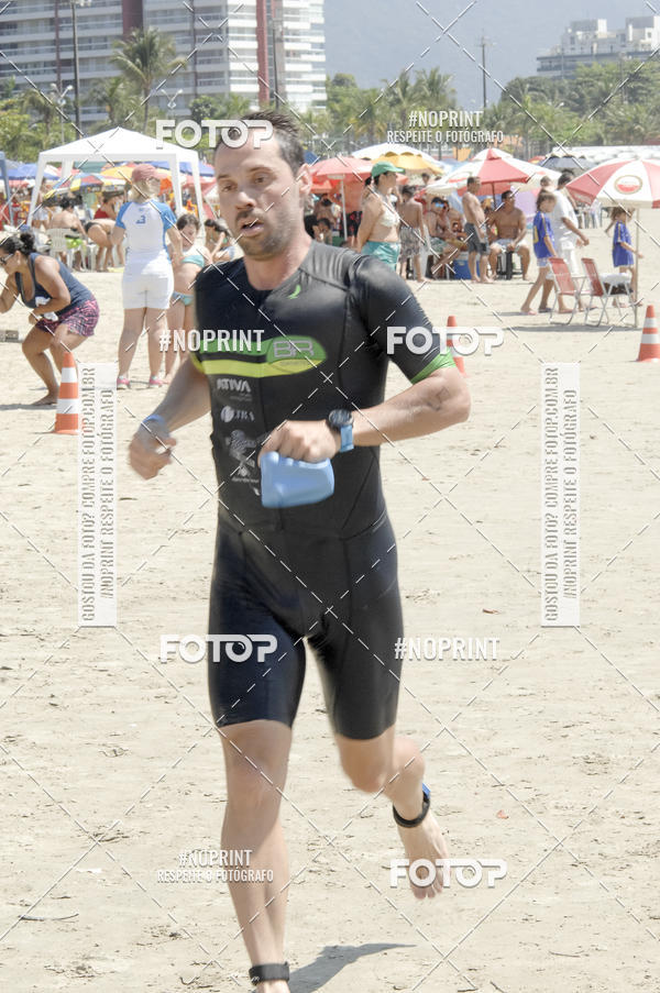 Buy your photos of the eventBLUE SERIES TRIATHLON BERTIOGA 2019 on Fotop