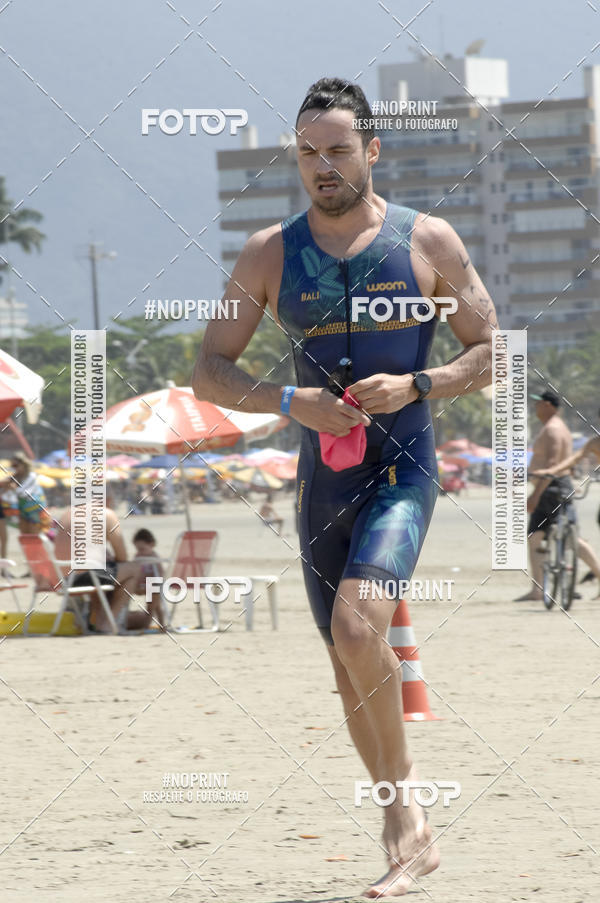 Buy your photos of the eventBLUE SERIES TRIATHLON BERTIOGA 2019 on Fotop