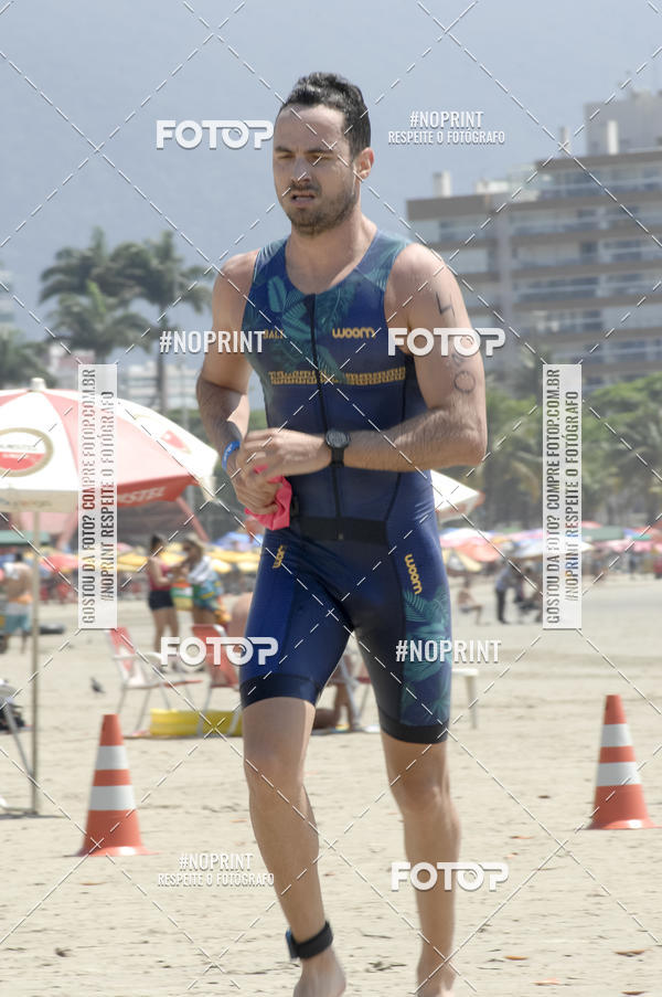 Buy your photos of the eventBLUE SERIES TRIATHLON BERTIOGA 2019 on Fotop
