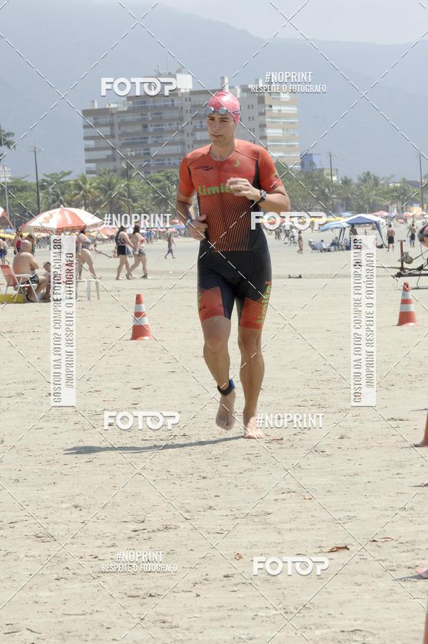 Buy your photos of the eventBLUE SERIES TRIATHLON BERTIOGA 2019 on Fotop