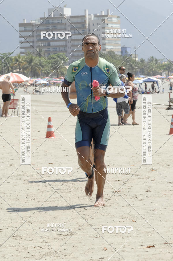 Buy your photos of the eventBLUE SERIES TRIATHLON BERTIOGA 2019 on Fotop