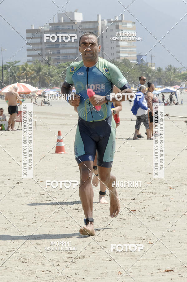 Buy your photos of the eventBLUE SERIES TRIATHLON BERTIOGA 2019 on Fotop