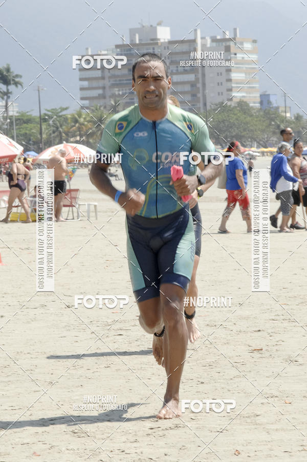 Buy your photos of the eventBLUE SERIES TRIATHLON BERTIOGA 2019 on Fotop