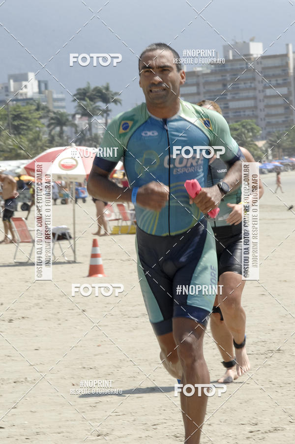 Buy your photos of the eventBLUE SERIES TRIATHLON BERTIOGA 2019 on Fotop