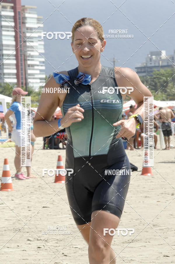 Buy your photos of the eventBLUE SERIES TRIATHLON BERTIOGA 2019 on Fotop