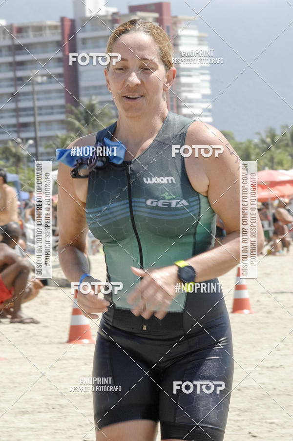 Buy your photos of the eventBLUE SERIES TRIATHLON BERTIOGA 2019 on Fotop